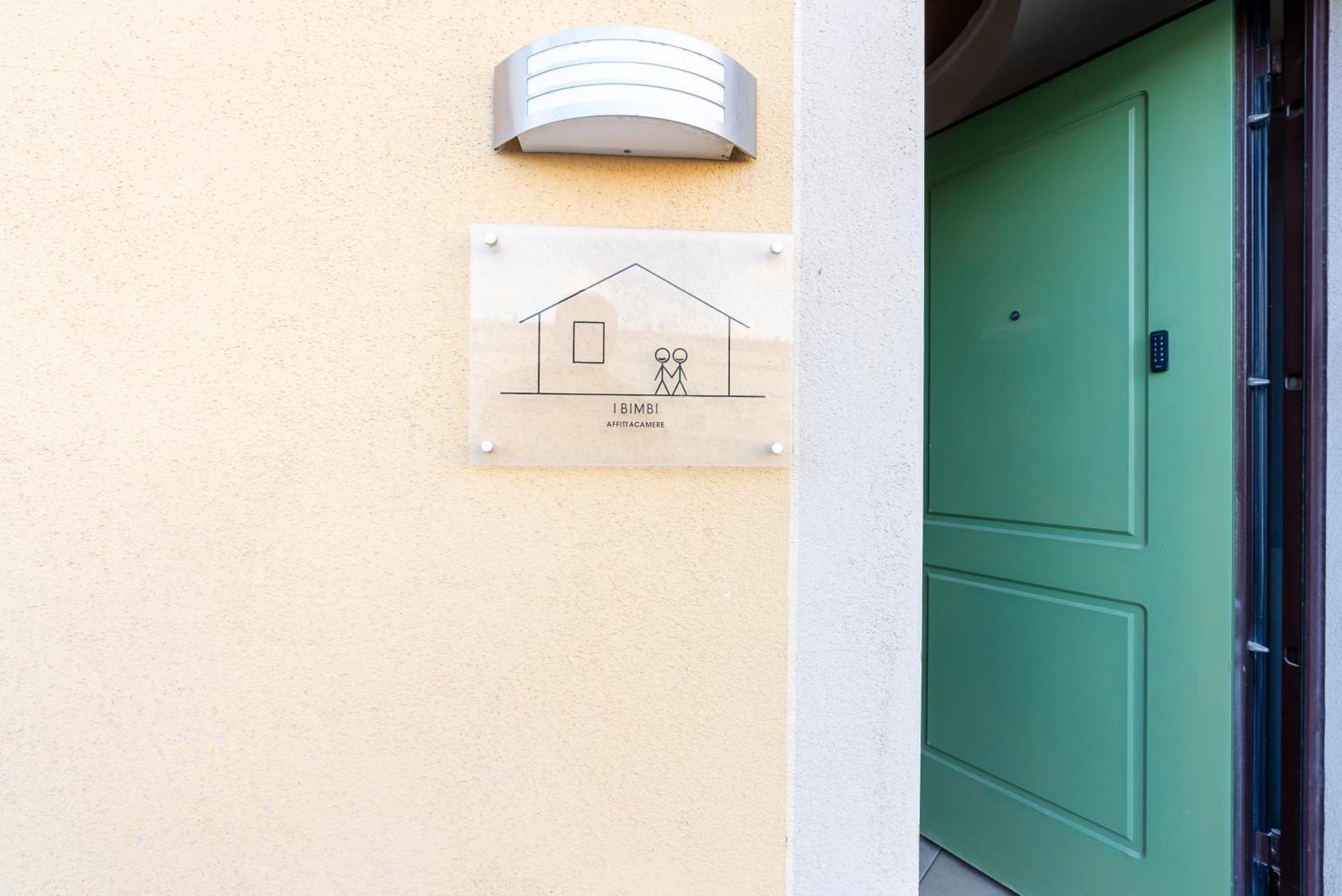 I Bimbi Apartments ลีวอร์โน ภายนอก รูปภาพ
